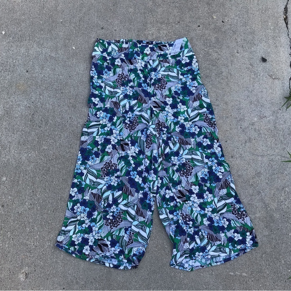 Christopher & Banks Wide Legged Gaucho Pants